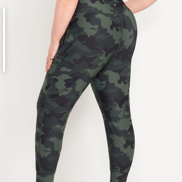 NWT OLD NAVY High-Waisted PowerSoft Joggers Color: Camo - Picture 6 of 7